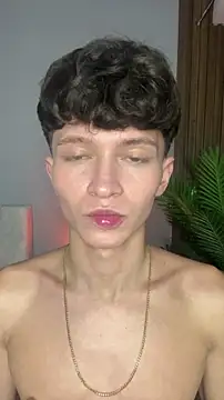 Max West7 online show from 25, 4, 2026