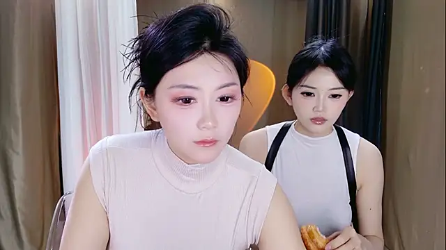 Snapshot of Banana-Milk69 chatting on 18, 5, 2026 Banana-Milk69 online show from 18, 5, 2026