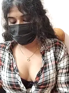 Snapshot of Sunitha28 chatting on 21, 4, 2026 Sunitha28 online show from 21, 4, 2026