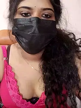 Snapshot of Sunitha28 chatting on 27, 4, 2026 Sunitha28 online show from 27, 4, 2026