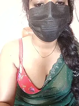 Snapshot of Sunitha28 chatting on 9, 6, 2026 Sunitha28 online show from 9, 6, 2026