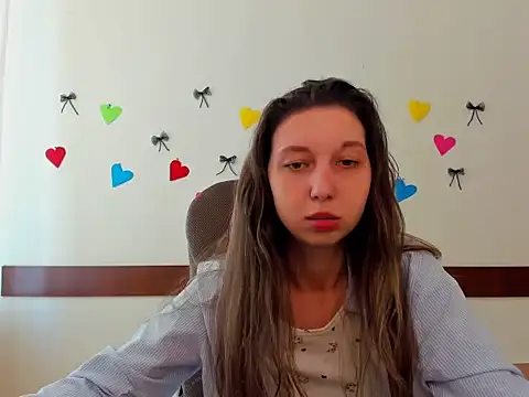 Ellina Star online show from 6, 4, 2026