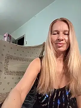 ViktoriaSexi1 online show from 12, 3, 2026
