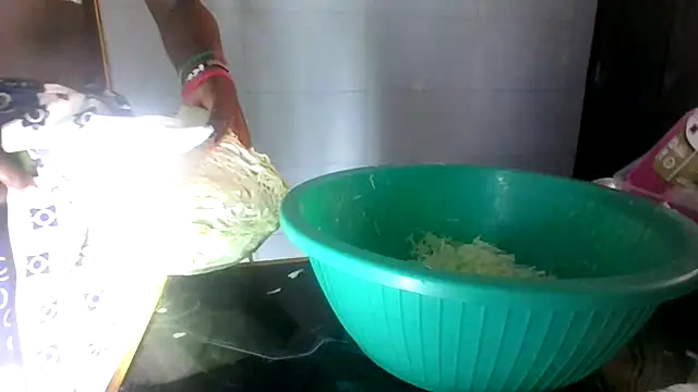 simphiwe23 online show from 2, 4, 2026