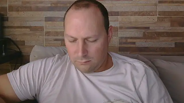 Snapshot of lustonfan chatting on 29, 5, 2026 lustonfan online show from 29, 5, 2026