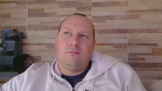 Snapshot of lustonfan chatting on 30, 6, 2026 lustonfan online show from 30, 6, 2026