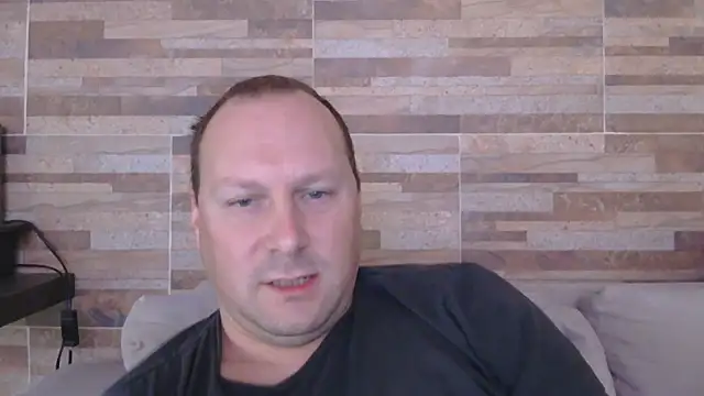 Snapshot of lustonfan chatting on 16, 7, 2026 lustonfan online show from 16, 7, 2026