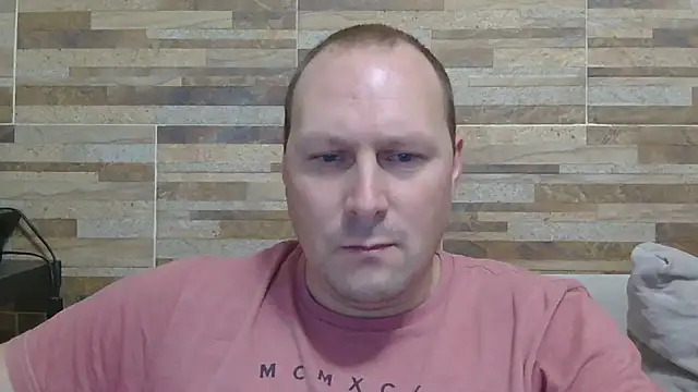Snapshot of lustonfan chatting on 1, 8, 2026 lustonfan online show from 1, 8, 2026