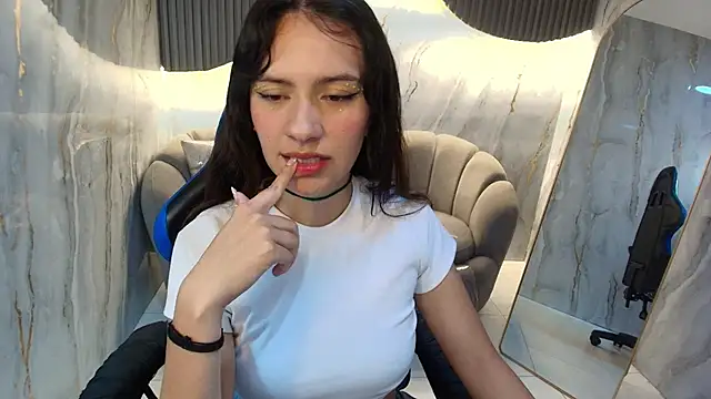 candy sky r online show from 18, 3, 2026