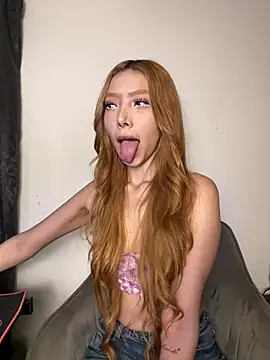 Snapshot of Suki_3 chatting on 17, 5, 2026 Suki 3 online show from 17, 5, 2026