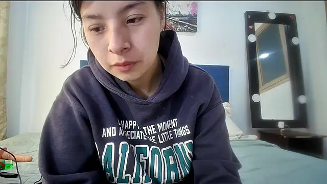 Snapshot of HIMAWARY_SOIN5 chatting on 28, 4, 2026 HIMAWARY SOIN5 online show from 28, 4, 2026