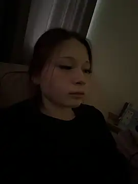 Snapshot of Katara_Uwu chatting on 5, 3, 2026 Katara Uwu online show from 5, 3, 2026