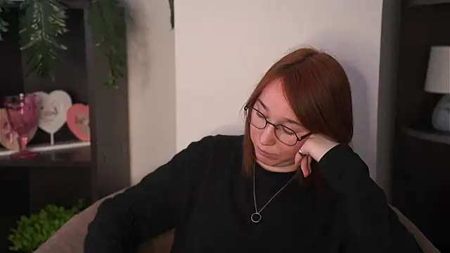 DelisaZmiejko online show from 5, 3, 2026