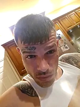 CrystalNBubba online show from 5, 3, 2026