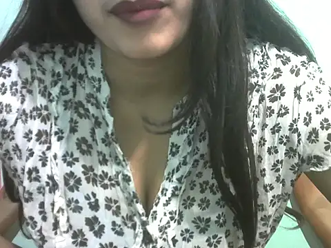 Lovely-Pandey online show from 8, 4, 2026