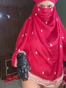 Snapshot of your_bhabhi_love chatting on 7, 7, 2026 your bhabhi love online show from 7, 7, 2026
