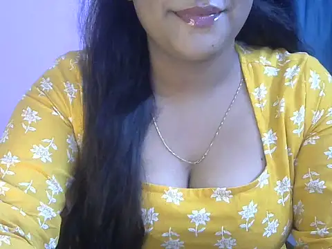 QUEEN-OF-QUEEN online show from 8, 7, 2026