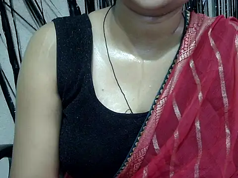 Snapshot of NayraG chatting on 25, 6, 2026 NayraG online show from 25, 6, 2026