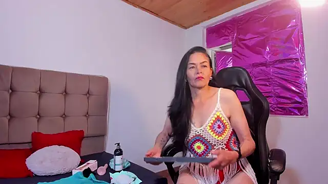 Snapshot of Liz_Grettel chatting on 12, 7, 2026 Liz Grettel online show from 12, 7, 2026
