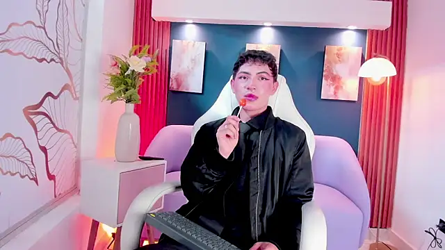 Cristopher Wild online show from 19, 3, 2026