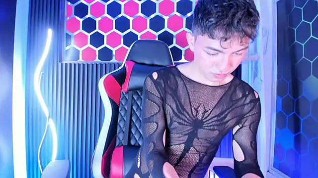 Snapshot of Cristopher_Wild chatting on 20, 5, 2026 Cristopher Wild online show from 20, 5, 2026