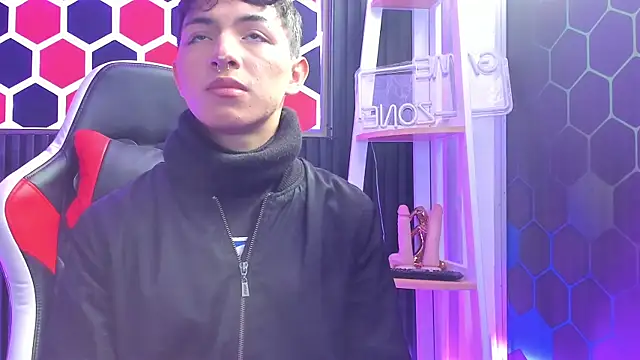 Snapshot of Cristopher_Wild chatting on 2, 6, 2026 Cristopher Wild online show from 2, 6, 2026