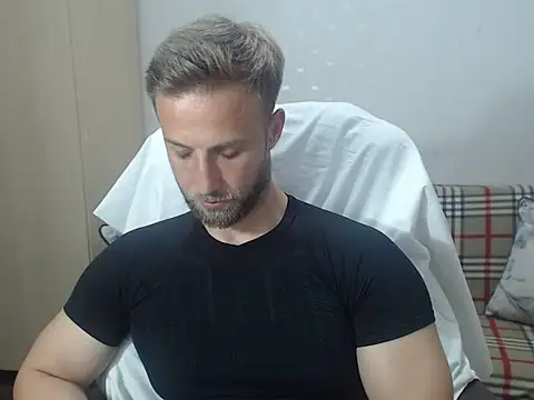 BlondEagleMuscle online show from 14, 6, 2026