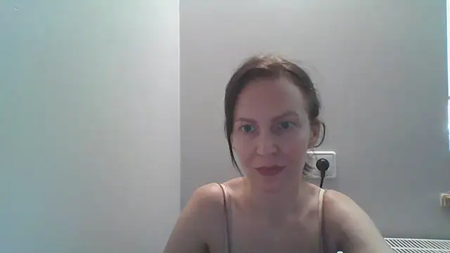 Snapshot of AnnaTight chatting on 5, 8, 2026 AnnaTight online show from 5, 8, 2026