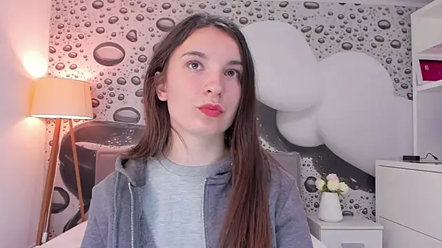 JosephineRows online show from 28, 4, 2026