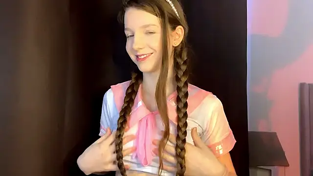 Snapshot of Kissme_Kira chatting on 10, 3, 2026 Kissme Kira online show from 10, 3, 2026