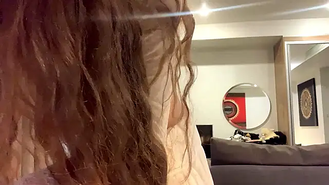 Kissme Kira online show from 2, 4, 2026