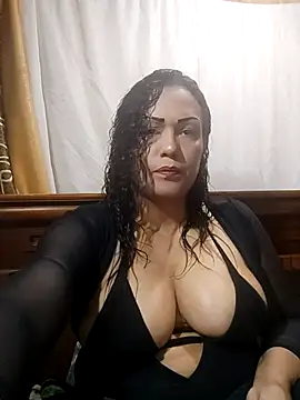 Snapshot of maroita chatting on 19, 5, 2026 maroita online show from 19, 5, 2026