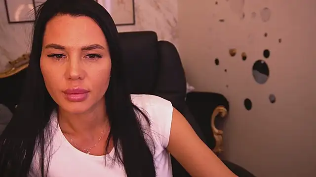 Casey Min online show from 15, 4, 2026