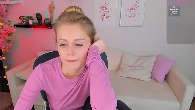 Mickey Milk online show from 3, 4, 2026