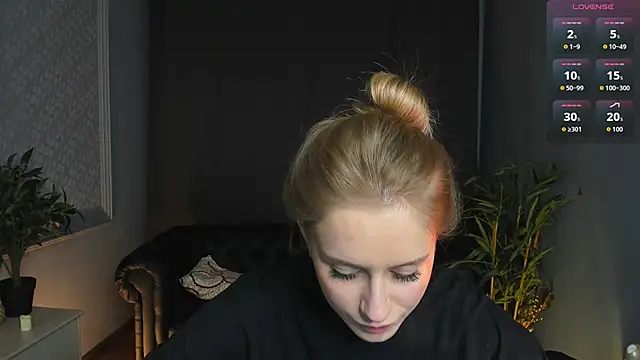 Mickey Milk online show from 8, 4, 2026