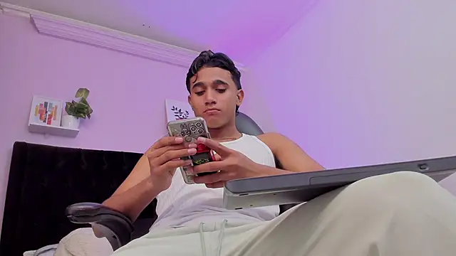 Morgan Bladee online show from 15, 4, 2026