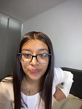 chanell pinkk online show from 16, 4, 2026