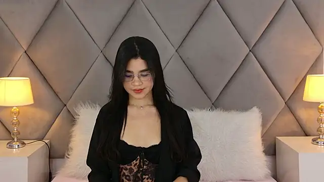 Snapshot of OliviaDiaz chatting on 2, 5, 2026 OliviaDiaz online show from 2, 5, 2026
