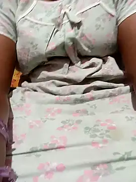 hot-couple11111 online show from 25, 6, 2026