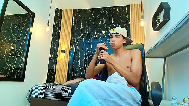 Snapshot of ValeriHot_1 chatting on 4, 5, 2026 ValeriHot 1 online show from 4, 5, 2026