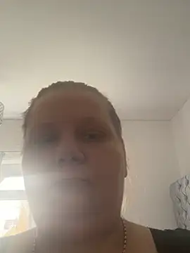 Miss CurvyCharmaine online show from 7, 3, 2026