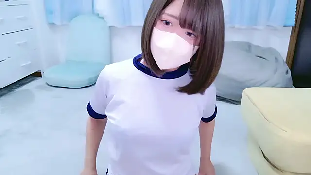 Snapshot of TSU-YU chatting on 6, 4, 2026 TSU-YU online show from 6, 4, 2026