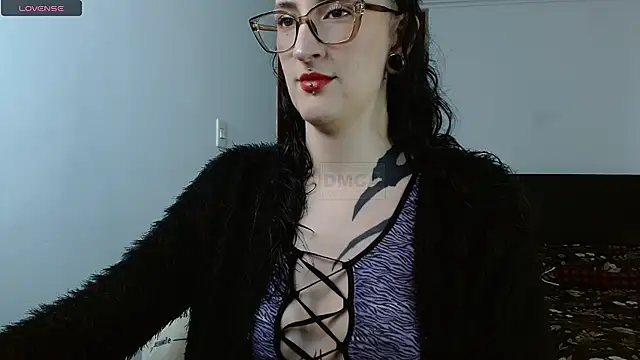 Snapshot of VelvetVal_ chatting on 17, 4, 2026 VelvetVal online show from 17, 4, 2026