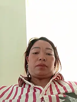 Snapshot of Yellow-pink chatting on 26, 7, 2026 Yellow-pink online show from 26, 7, 2026