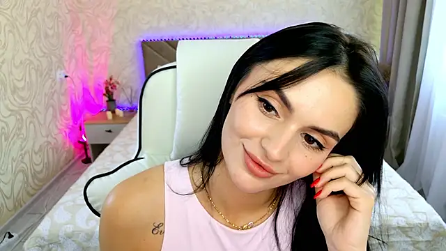 Snapshot of MilaaSweety chatting on 2, 7, 2026 MilaaSweety online show from 2, 7, 2026