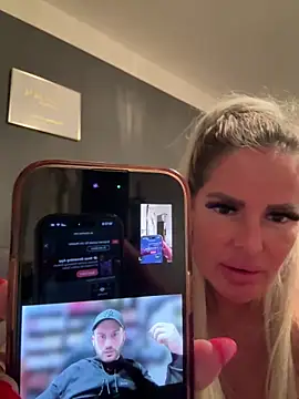 Snapshot of anna_kournikova chatting on 12, 3, 2026 anna kournikova online show from 12, 3, 2026