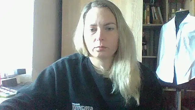 Mollie365 online show from 7, 4, 2026