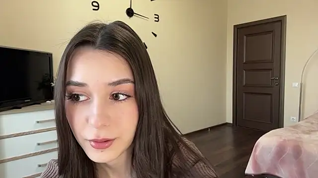 AdeleVelvet online show from 5, 4, 2026