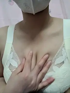 Snapshot of Milk-mlen037 chatting on 16, 4, 2026 Milk-mlen037 online show from 16, 4, 2026