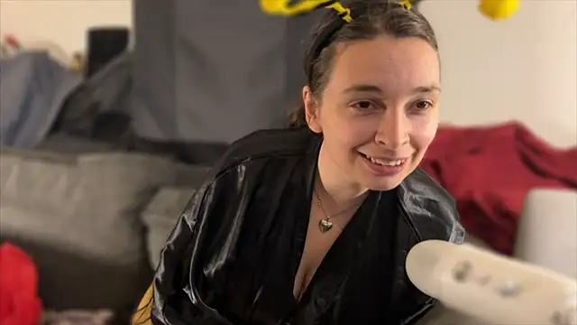 Snapshot of hello_katieex chatting on 11, 5, 2026 hello katieex online show from 11, 5, 2026